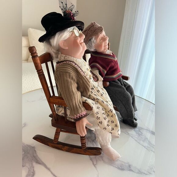 VINTAGE Porcelain Grandma and Grandpa Dolls Set 16" Matching Rocking Chairs - Picture 4 of 14